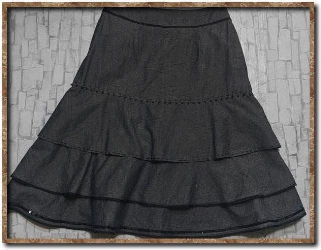 トゥービーシック 飾り付きティアードスカート☆やや難 < ブランド トゥービーシック 飾り付きティアードスカート☆やや難 < ブランドの