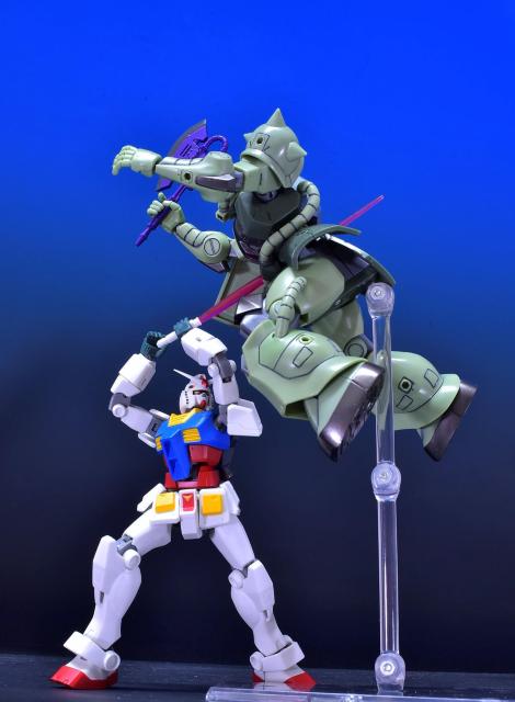 中古 ROBOT魂 ガンダム(初回特典ツインウェポンパック)&ザク(初期版) < アニメ/コミック/キャラクター  中古 ROBOT魂 ガンダム(初回特典ツインウェポンパック)&ザク(初期版)  < アニメ/コミック/キャラクターの