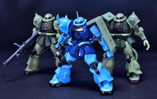 中古 ROBOT魂 ガンダム(初回特典ツインウェポンパック)&ザク(初期版) < アニメ/コミック/キャラクター  中古 ROBOT魂 ガンダム(初回特典ツインウェポンパック)&ザク(初期版) < アニメ/コミック/キャラクターの