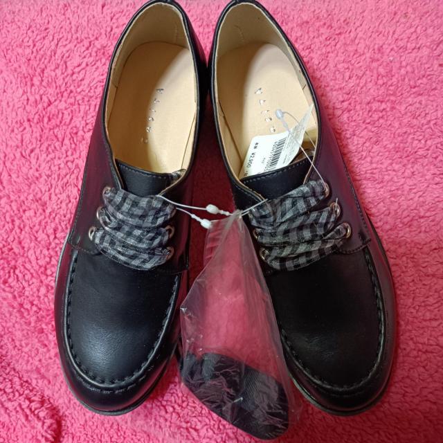 CASITA★新品★合皮紐付きシューズ/M < 女性ファッション  CASITA★新品★合皮紐付きシューズ/M  < 女性ファッションの