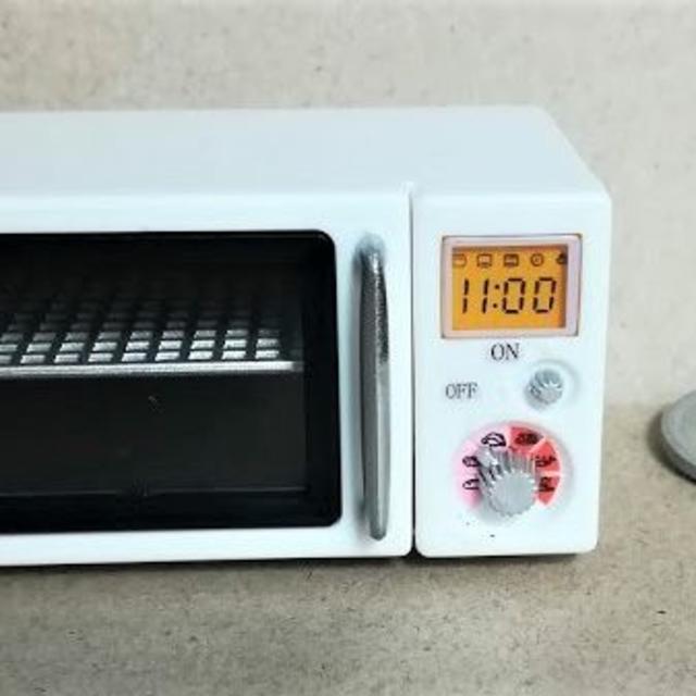 ミニチュア★電子レンジ★ドアも開きます★庫内ライト付き★ドールハウスに★ < おもちゃ  ミニチュア★電子レンジ★ドアも開きます★庫内ライト付き★ドールハウスに★ < おもちゃの