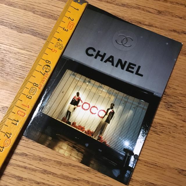 36年前 ニューヨーク5番街 CHANEL 閉店後のショーウィンドウ写真 < ブランド 36年前 ニューヨーク5番街 CHANEL 閉店後のショーウィンドウ写真 < ブランドの
