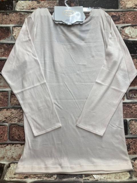 送料無料!エレガンスな着こなしを演出!シルクのような肌触り!モダール混長袖インナー(画像から)1枚 < 女性ファッション  送料無料!エレガンスな着こなしを演出!シルクのような肌触り!モダール混長袖インナー(画像から)1枚 < 女性ファッションの