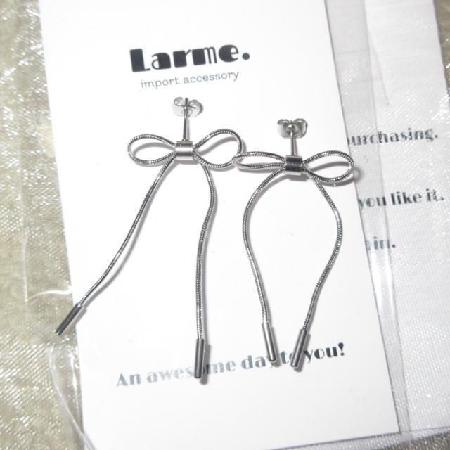 未使用☆Larme.*リボンスネークピアス(シルバー)ステンレス製 < 女性アクセサリー/時計  未使用☆Larme.*リボンスネークピアス(シルバー)ステンレス製 < 女性アクセサリー/時計の