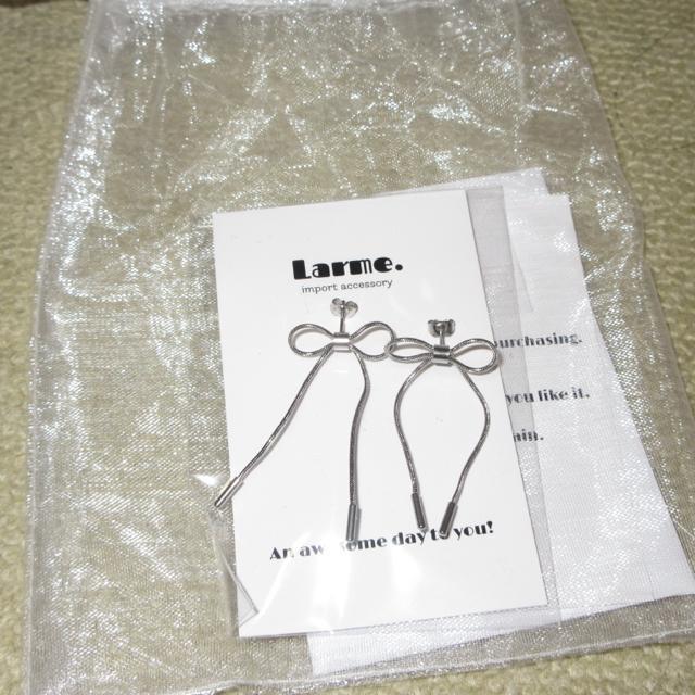 未使用☆Larme.*リボンスネークピアス(シルバー)ステンレス製 < 女性アクセサリー/時計  未使用☆Larme.*リボンスネークピアス(シルバー)ステンレス製 < 女性アクセサリー/時計の
