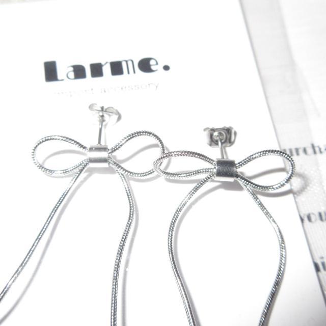 未使用☆Larme.*リボンスネークピアス(シルバー)ステンレス製 < 女性アクセサリー/時計  未使用☆Larme.*リボンスネークピアス(シルバー)ステンレス製 < 女性アクセサリー/時計の