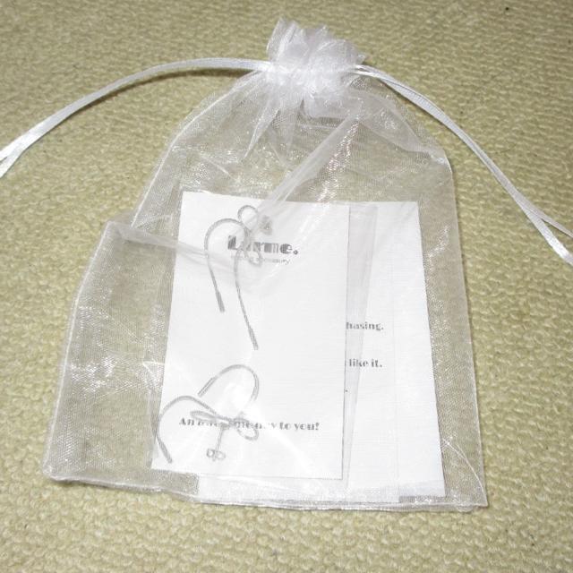 未使用☆Larme.*リボンスネークピアス(シルバー)ステンレス製 < 女性アクセサリー/時計  未使用☆Larme.*リボンスネークピアス(シルバー)ステンレス製 < 女性アクセサリー/時計の