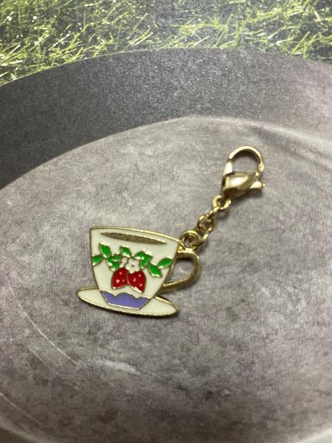 ハンドメイド マスクチャーム 2点セット お茶会 いちご < 女性ファッション  ハンドメイド マスクチャーム 2点セット お茶会 いちご < 女性ファッションの