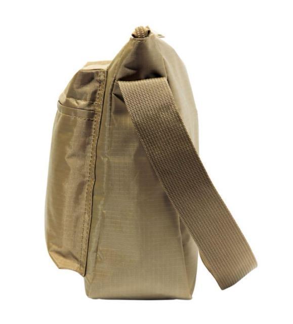 fGȂ̐lGt^vCs[vyʂUV_[obO