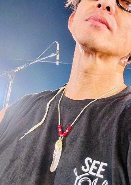 キムタク仕様★木村拓哉★3点フェザー★ホワイトハーツ★新品未着用★送料無料 < 男性アクセサリー/時計 キムタク仕様★木村拓哉★3点フェザー★ホワイトハーツ★新品未着用★送料無料 < 男性アクセサリー/時計の