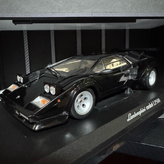 絶版未展示品 京商 1/18 ランボルギーニ カウンタック LP500 < ホビー 絶版未展示品 京商 1/18 ランボルギーニ カウンタック LP500 < ホビーの