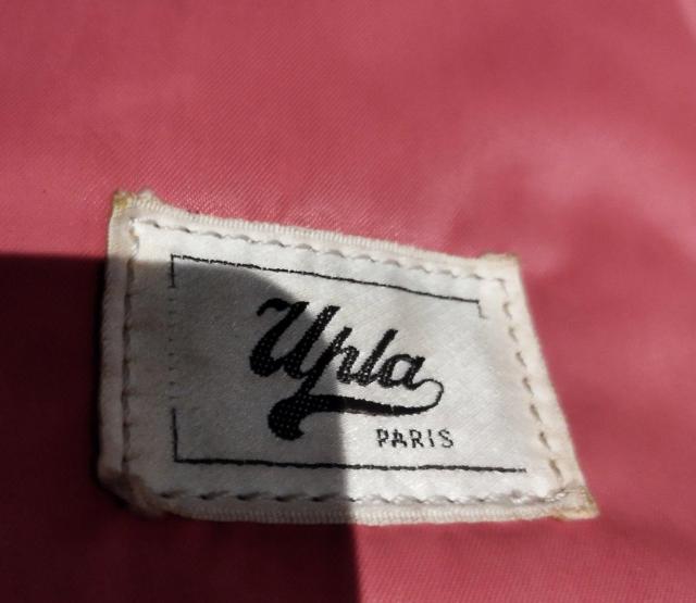 ウプラ スモーキーレッドレッドナイロントートバッグ < 女性ファッション ウプラ スモーキーレッドレッドナイロントートバッグ < 女性ファッションの