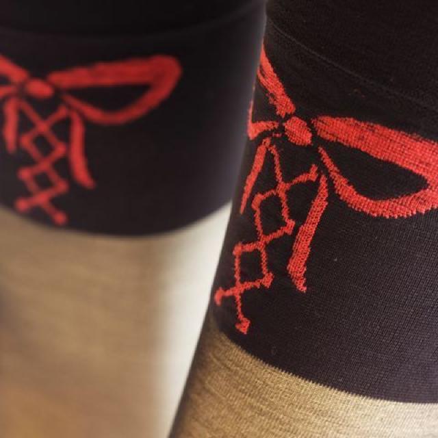 EU製 編み上げリボン柄のセクシータイツ < 女性ファッション  EU製 編み上げリボン柄のセクシータイツ < 女性ファッションの