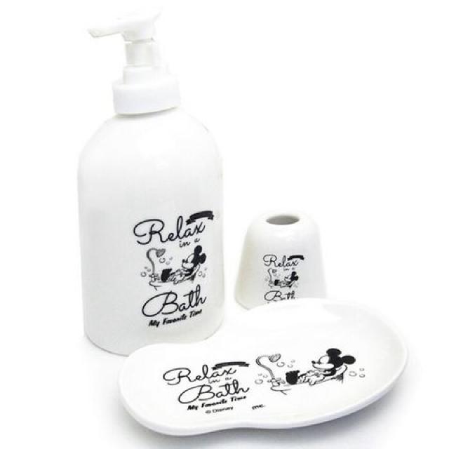 ディズニー【ミニー】ボディソープ入.石鹸置き.歯ブラシ立て♪バスギフト3個セット < インテリア/ライフ ディズニー【ミニー】ボディソープ入.石鹸置き.歯ブラシ立て♪バスギフト3個セット < インテリア/ライフの