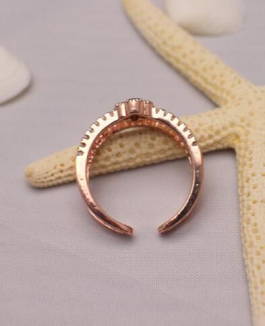 送料無料※婚約指輪 四つの葉 クローバー 9号〜21号 大粒Czダイヤ※フリーサイズ リング ギフト ピンクゴールド < 男性アクセサリー/時計 送料無料※婚約指輪 四つの葉 クローバー 9号〜21号 大粒Czダイヤ※フリーサイズ リング ギフト ピンクゴールド < 男性アクセサリー/時計の