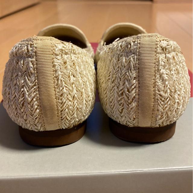 レディース靴/ベージュ.オフホワイト系/ほぼペタンコ(カカト低め)シューズ/オシャレパンプス/サイズ23p/中古 < 女性ファッション  レディース靴/ベージュ.オフホワイト系/ほぼペタンコ(カカト低め)シューズ/オシャレパンプス/サイズ23p/中古 < 女性ファッションの