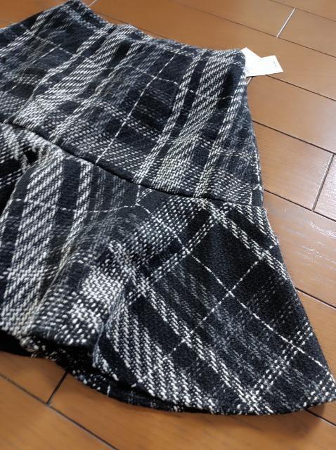 INGNI★定価4000円.新品タグ付き.ツィードスカート★綺麗素敵★イング★ < 女性ファッション  INGNI★定価4000円.新品タグ付き.ツィードスカート★綺麗素敵★イング★ < 女性ファッションの