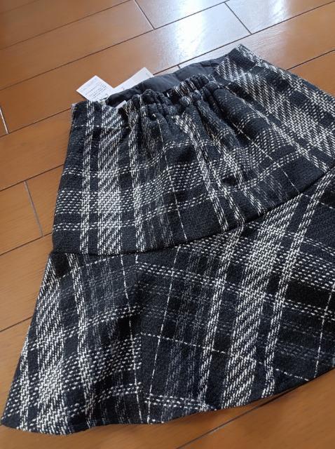 INGNI★定価4000円.新品タグ付き.ツィードスカート★綺麗素敵★イング★ < 女性ファッション  INGNI★定価4000円.新品タグ付き.ツィードスカート★綺麗素敵★イング★ < 女性ファッションの
