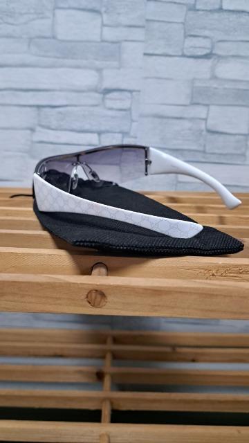 ☆GUCCI グッチ GG柄 ロゴ サングラス グレー/ホワイト/メンズ < ブランド ☆GUCCI グッチ GG柄 ロゴ サングラス グレー/ホワイト/メンズ < ブランドの