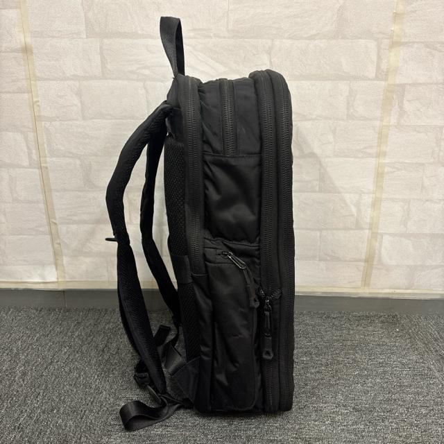 即決 HOLICC バックパック ブラック < 男性ファッション 即決 HOLICC バックパック ブラック < 男性ファッションの