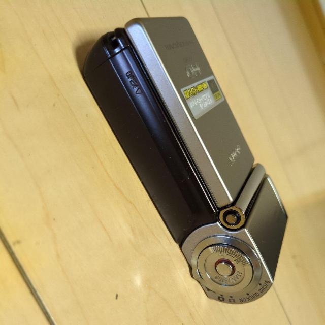 Sony �n���f�B�J�� HDR-TG1 �� �Ɠd/AV�� 