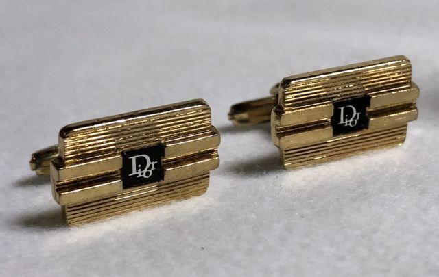 正規 ディオールDior ロゴ文字×ストライプカフス ゴールド×ブラック カフリンクス ボタン < ブランド  正規 ディオールDior ロゴ文字×ストライプカフス ゴールド×ブラック カフリンクス ボタン  < ブランドの