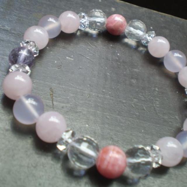 ローズクォーツxインカローズxラベンダーアメジスト < 女性アクセサリー/時計 ローズクォーツxインカローズxラベンダーアメジスト < 女性アクセサリー/時計の