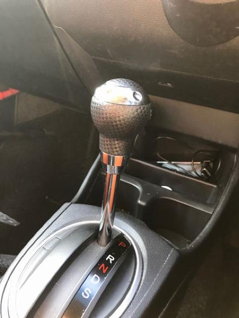 フィットRS 取付例あり 汎用ATシフトノブプッシュ式 type3 < 自動車/バイク フィットRS 取付例あり 汎用ATシフトノブプッシュ式 type3 < 自動車/バイク