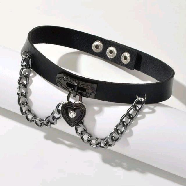 新品★チェーン+ハートのチョーカー < 女性アクセサリー/時計  新品★チェーン+ハートのチョーカー  < 女性アクセサリー/時計の