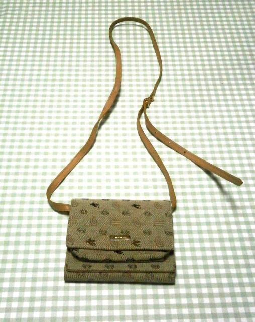 ◆ETRO エトロ ウォレット ショルダーバッグ ベージュ ペイズリー 中古品 < 女性ファッション  ◆ETRO エトロ ウォレット ショルダーバッグ ベージュ ペイズリー 中古品 < 女性ファッションの