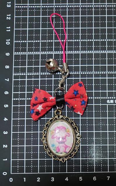 ハンドメイド♪カボションチャームストラップ★レトロアニマル・星柄リボン★プードル【クリスマスオーナメントにも】 < ペット/手芸/園芸 ハンドメイド♪カボションチャームストラップ★レトロアニマル・星柄リボン★プードル【クリスマスオーナメントにも】 < ペット/手芸/園芸の