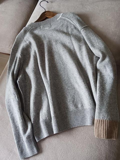UNIQLO~ANYA/jbgCgO[̐Vijbg