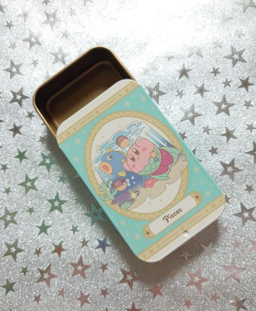 新品 任天堂 星のカービィ 缶ラムネ 星座コレクション スライド缶 缶ケース 小物入れ うお座 魚座 Pisces < ホビー  新品 任天堂 星のカービィ 缶ラムネ 星座コレクション スライド缶 缶ケース 小物入れ うお座 魚座 Pisces < ホビーの