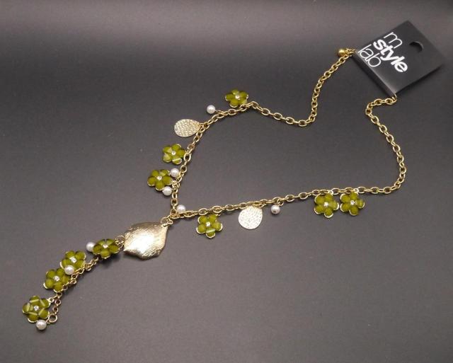 新品 m style lab アンティーク調 黄緑系お花ネックレス 定価 $12.00 < 女性アクセサリー/時計 新品 m style lab アンティーク調 黄緑系お花ネックレス 定価 $12.00 < 女性アクセサリー/時計の