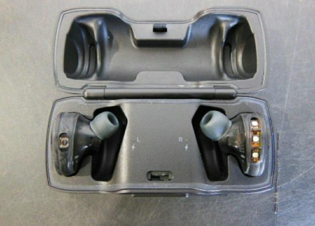 BOSE FREE SoundSport ボーズ 完全ワイヤレスイヤホン < 家電/AV  BOSE FREE SoundSport ボーズ 完全ワイヤレスイヤホン < 家電/AVの