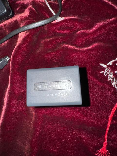 ソニーハンデイカム (HOR-PJ40) 2011年式8時間バッテリー付き!。 < 家電/AV  ソニーハンデイカム (HOR-PJ40) 2011年式8時間バッテリー付き!。 < 家電/AVの