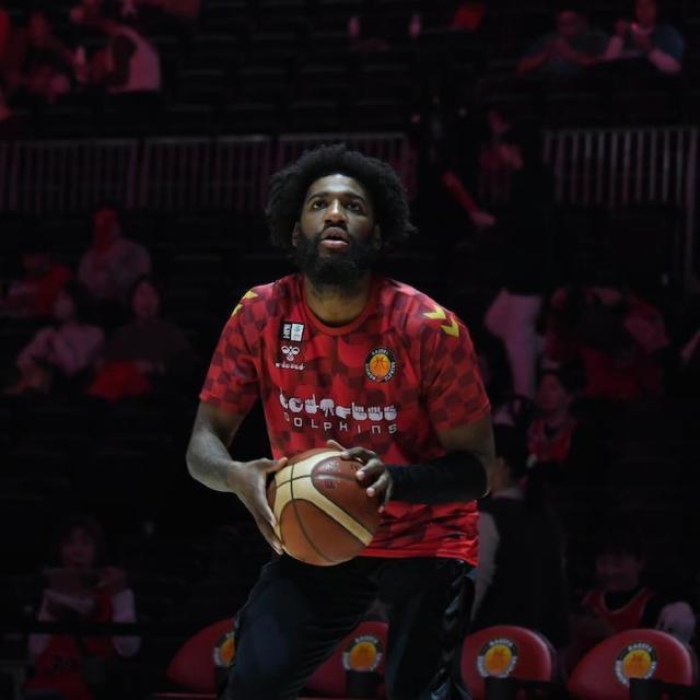 #11 アーロン・ヘンリー選手直筆サイン入り 名古屋ダイヤモンドドルフィンズ 手話シャツ < レジャー/スポーツ #11 アーロン・ヘンリー選手直筆サイン入り 名古屋ダイヤモンドドルフィンズ 手話シャツ < レジャー/スポーツの