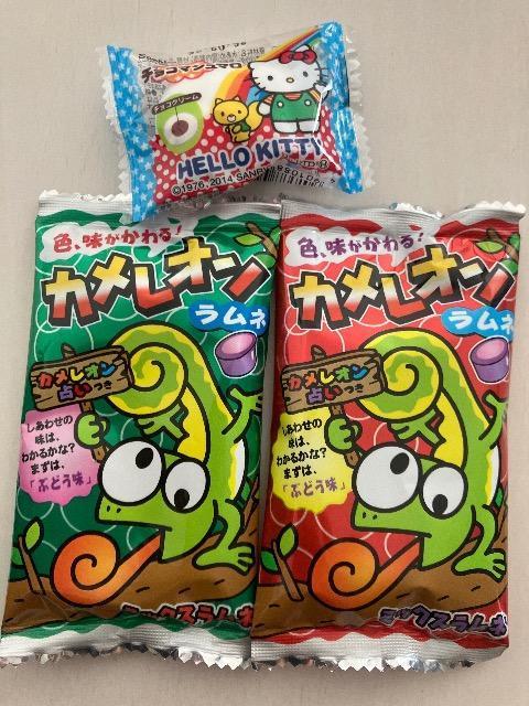 駄菓子 3個 カメレオン占い付き ラムネ お菓子 チョコマシュマロ < グルメ/ドリンク 駄菓子 3個 カメレオン占い付き ラムネ お菓子 チョコマシュマロ < グルメ/ドリンクの