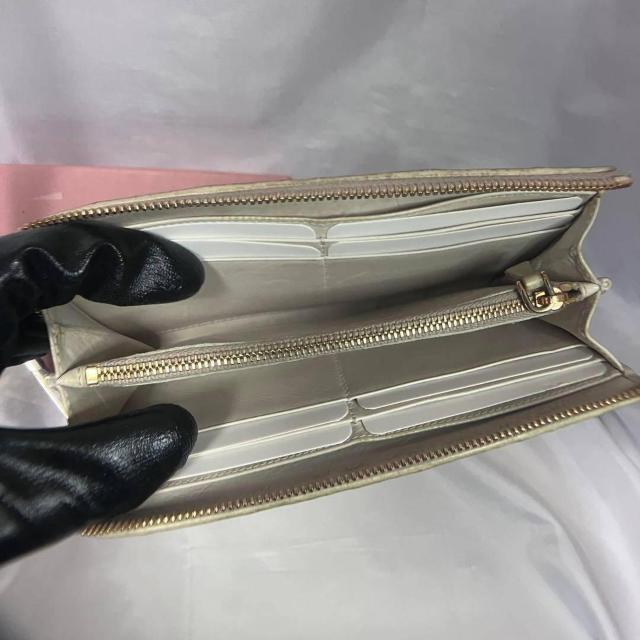 miumiu ミュウミュウ マテラッセ ラウンドジップ 長財布 ゴールド金具 < ブランド miumiu ミュウミュウ マテラッセ ラウンドジップ 長財布 ゴールド金具 < ブランドの