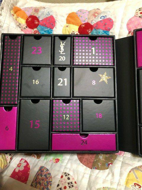 イヴ・サンローラン 小物入れ < ブランド イヴ・サンローラン 小物入れ < ブランドの