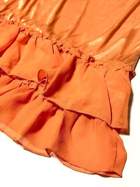 新品〈ロングキャミソール〉 スリップ ワンピース オレンジ胸元レース(膝上Mサイズ)未開封タグ付き < 女性ファッション  新品〈ロングキャミソール〉 スリップ ワンピース オレンジ胸元レース(膝上Mサイズ)未開封タグ付き < 女性ファッションの