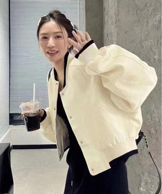 送料無料 新品 ライトクロップドブルゾンレディース韓国風 < 女性ファッション  送料無料 新品 ライトクロップドブルゾンレディース韓国風 < 女性ファッションの
