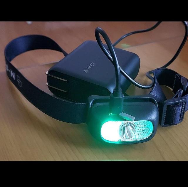 *愛用者続出★ LED ヘッドライト 53g 防水 充電式 一発点灯・消灯 < レジャー/スポーツ  *愛用者続出★ LED ヘッドライト 53g 防水 充電式 一発点灯・消灯 < レジャー/スポーツの