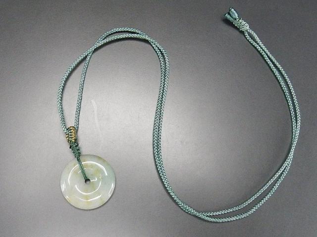 イエローインひすいミャンマー産本翡翠天然石丸平安扣糸ネックレス < 女性アクセサリー/時計  イエローインひすいミャンマー産本翡翠天然石丸平安扣糸ネックレス < 女性アクセサリー/時計の