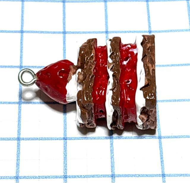 906 ミルフィーユケーキ チョコ1個 デザート スイーツ 樹脂チャーム お菓子 アクセサリーパーツ < ペット/手芸/園芸 906 ミルフィーユケーキ チョコ1個 デザート スイーツ 樹脂チャーム お菓子 アクセサリーパーツ < ペット/手芸/園芸の