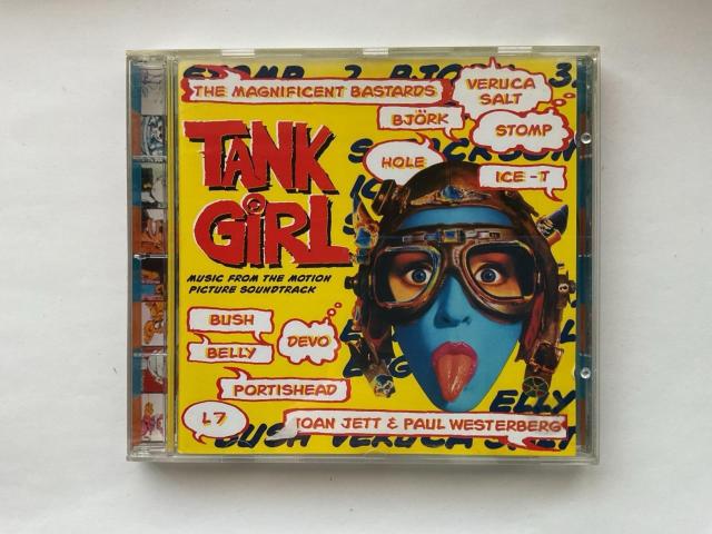 TANK GIRL �^���N�E�K�[�� �T�E���h�g���b�N CD Bjork, Hole, Portishead, L7, Bush  �� CD/DVD/�r�f�I�� 