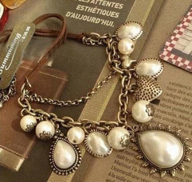 新品summoningゴスロリ姫系アンティーク調mixパールネックレス < 女性アクセサリー/時計  新品summoningゴスロリ姫系アンティーク調mixパールネックレス  < 女性アクセサリー/時計の