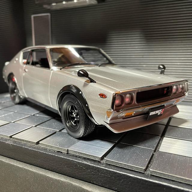 新品  京商 1/18 日産 スカイライン 2000 GT-R (KPGC110) シルバー < ホビー  新品  京商 1/18 日産 スカイライン 2000 GT-R (KPGC110) シルバー  < ホビーの