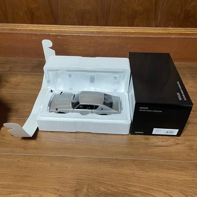 新品  京商 1/18 日産 スカイライン 2000 GT-R (KPGC110) シルバー < ホビー  新品  京商 1/18 日産 スカイライン 2000 GT-R (KPGC110) シルバー < ホビーの