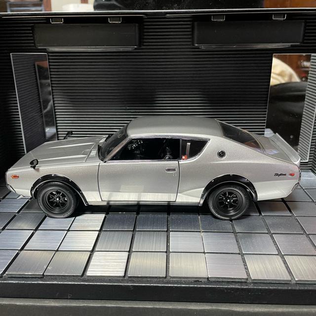 新品  京商 1/18 日産 スカイライン 2000 GT-R (KPGC110) シルバー < ホビー  新品  京商 1/18 日産 スカイライン 2000 GT-R (KPGC110) シルバー < ホビーの